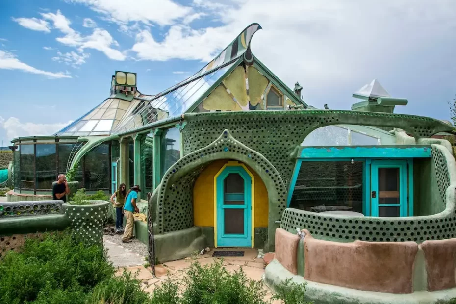 Sustainable homes, Earthships in Mexico